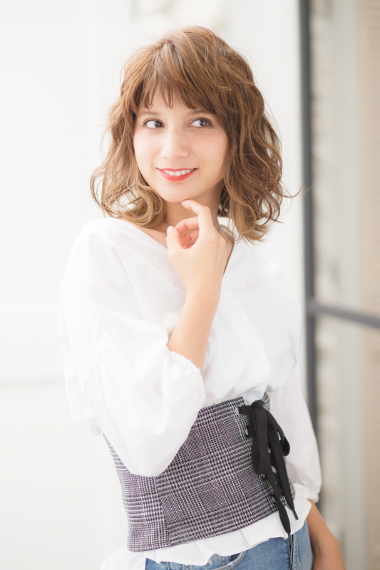 丸顔が気になる？”似合わせのプロが教える骨格・髪型・メイク徹底分析”