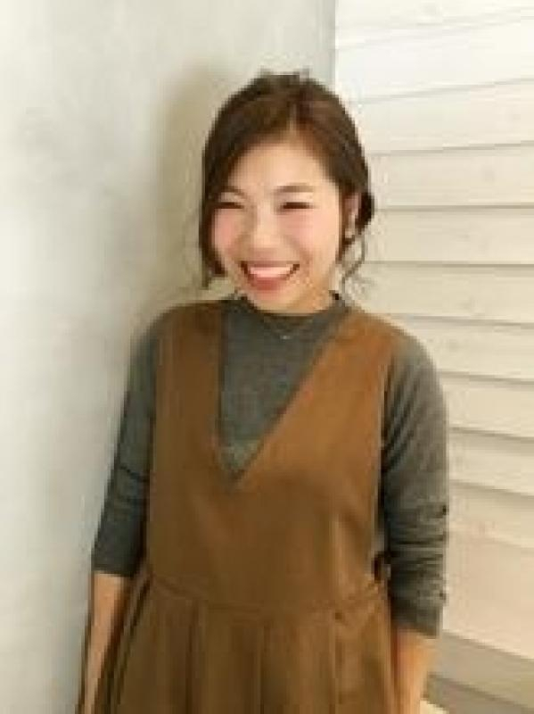 女性