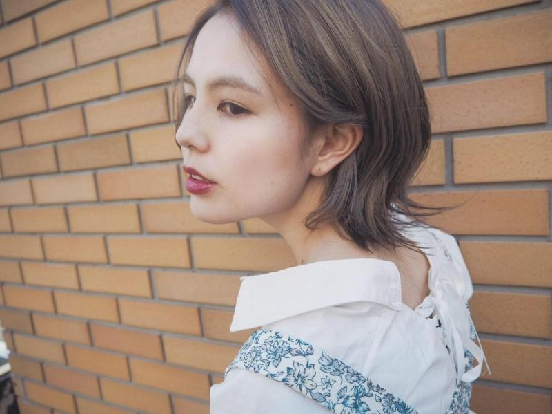 女性